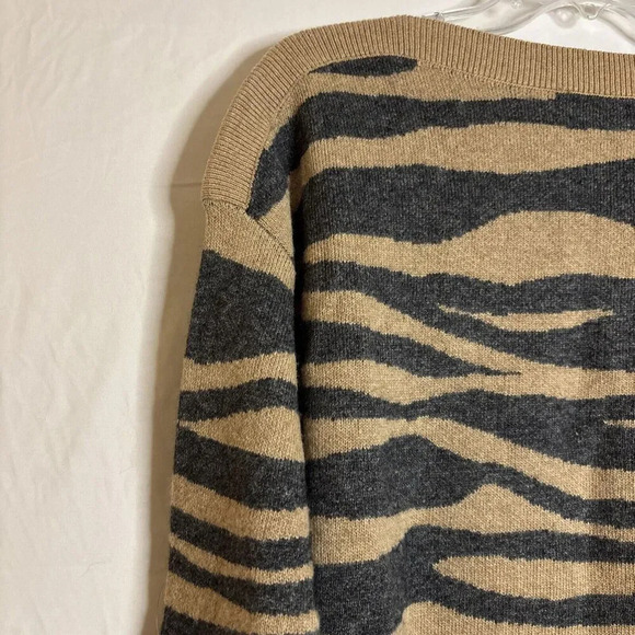 LOFT Wool Blend Boat Neck Tan Brown Gray Zebra Print Sweater Women’s Size Small - Picture 9 of 15
